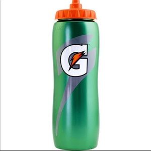 New Gatorade Squeeze Bottle 32oz